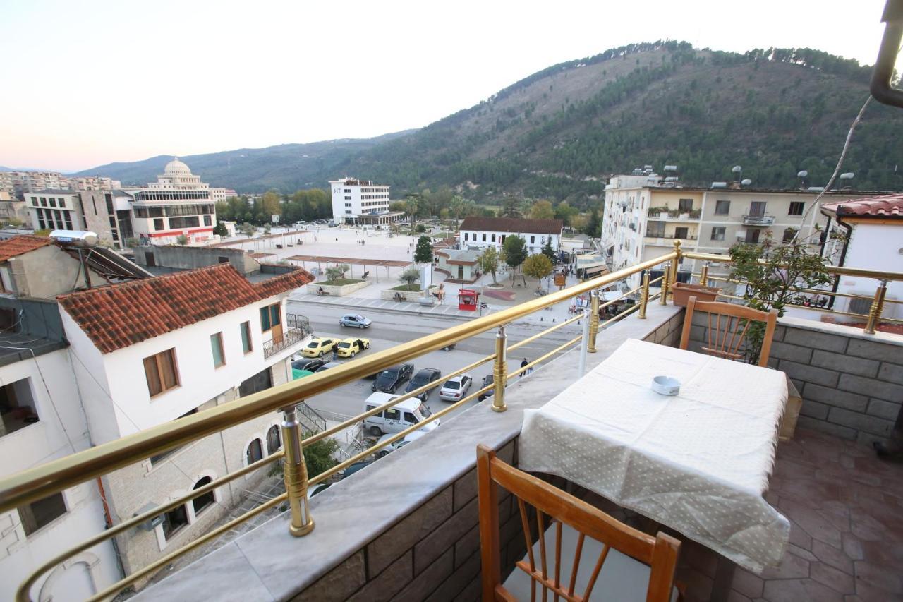 Hotel Pasarela Berat Zewnętrze zdjęcie