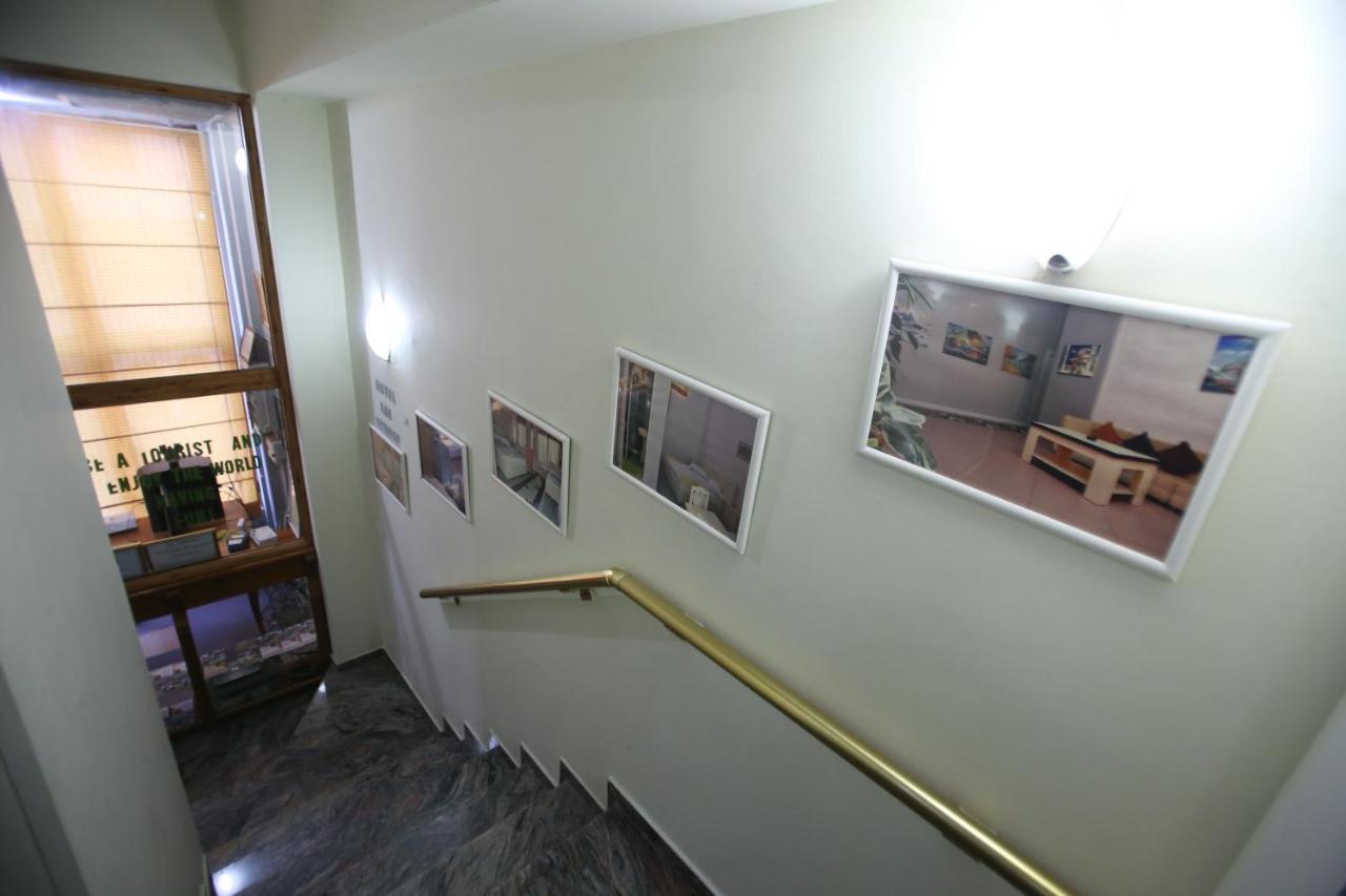 Hotel Pasarela Berat Zewnętrze zdjęcie