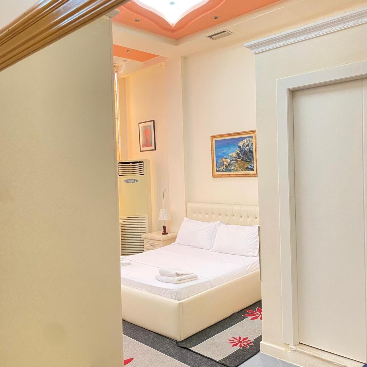 Hotel Pasarela Berat Zewnętrze zdjęcie
